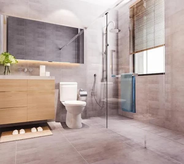 Modern gestaltetes Badezimmer